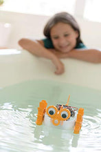 Load image into Gallery viewer, 4M Toysmith, Aqua Fish Solar Hybrid Power Robot, DIY STEAM Powered Kids Science Kit, Boys &amp; Girls Ages 5+
