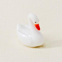 Load image into Gallery viewer, ICNBUYS Zen Garden Accessory - Mini Swan Height 0.9 inch 2.3 cm

