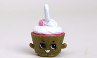 Shopkins Season 5 #5-123 Cupcake Chic Charm Metallic Version