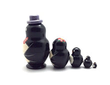 Load image into Gallery viewer, BuyRussianGifts Penguin Russian Nesting Dolls 5 Piece Set
