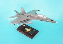 Load image into Gallery viewer, Daron Worldwide Trading SE0022W F/A-18E Super Hornet Navy 1/38 AIRCRAFT
