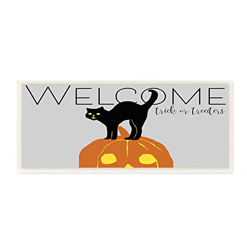 Stupell Industries Welcome Trick Or Treaters Halloween Cat Pumpkin, Designed by Nicholas Biscardi Wall Plaque, 7 x 17, Grey