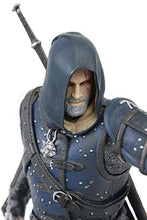 Load image into Gallery viewer, Dark Horse Deluxe The Witcher 3 Wild Hunt: Geralt Grandmaster Feline Figure
