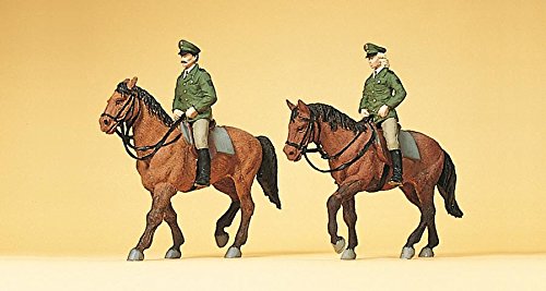 Preiser 10390 German Police On Horseback Regular Uniform (2)