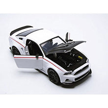 Load image into Gallery viewer, MaistoFord Mustang Street Racer, White (31506W)
