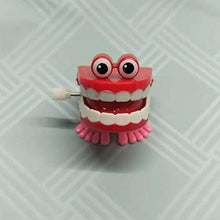 Load image into Gallery viewer, Toyvian Wind Up Teeth Walking Babbling Tooth Clockwork Toys for Kids Children Birthday New Year Party Favors Gag Props Gifts 5pcs (Random Pattern)
