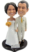 Load image into Gallery viewer, Jug&amp;Po Fully Handmade Custom Bobblehead Couple Wedding Dolls Figurine Personalized Wedding Gifts Based on Your Photos,Two Person,DHL Service (1418)
