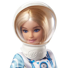 Load image into Gallery viewer, Barbie 0887961921328 GTW30-Space Discovery Astronaut Doll, Mixed
