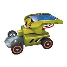 Load image into Gallery viewer, Discovery KidsxFFFD; 7 in 1 Snap-Back Solar Energy Vehicle Kit
