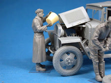 Load image into Gallery viewer, MiniArt 1:35 Scale Red Army Drivers Plastic Model Kit
