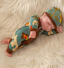 Load image into Gallery viewer, Alician 10 Inch Simulation Doll Durable Vinyl Reborn Doll Baby Toy QW-02 Pineapple Winking Girl
