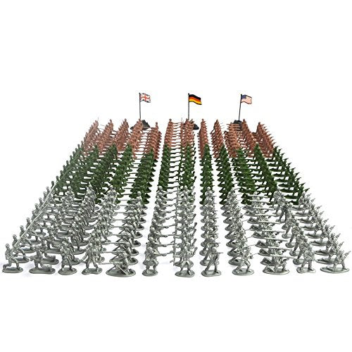 Army Men Play Bucket-Soldiers of WWII-Over 300 Piece Set
