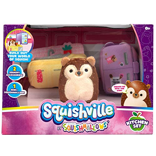 Squishville by Squishmallows Mini Plush Room Accessory Set, Kitchen, 2 Hans Soft Mini-Squishmallow and 2 Plush Accessories, Marshmallow-Soft Animals, Kitchen Toys