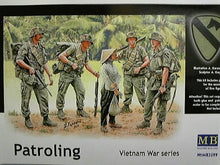 Load image into Gallery viewer, 1:35 den Vereinigten Staaten, und erste Airborne Cavalry Division 4 Korper + private 1 weiblichen Korpers Vietnam-Krieg
