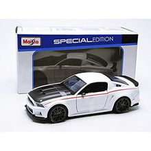 Load image into Gallery viewer, MaistoFord Mustang Street Racer, White (31506W)
