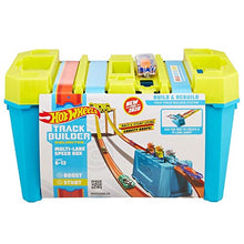 Load image into Gallery viewer, Hot Wheels Track Builder Gravity Box with 4 Lane Fair Start Gate, Multicolor
