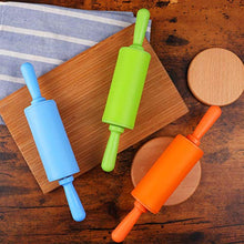 Load image into Gallery viewer, STOBOK Dough Tools Mini Rolling Pin 3PCS, Ultra Light Handmade Clay Stick Handle Rolling Pin DIY Sludge Toy for Kids Children- Random Color
