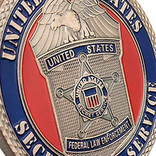 Load image into Gallery viewer, US Homeland Security Challenge Coin Law Enforcement Department Challenge Coin.
